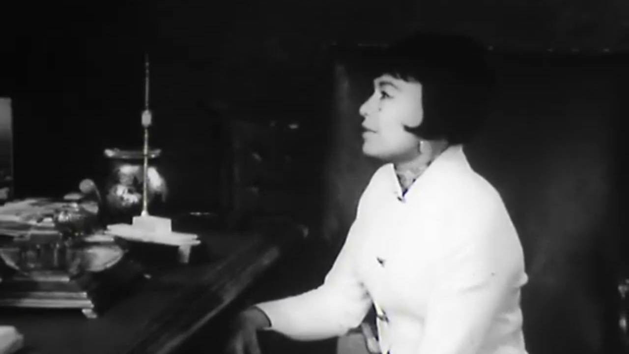 Raisa Nemchinskaya — The Circus Performer