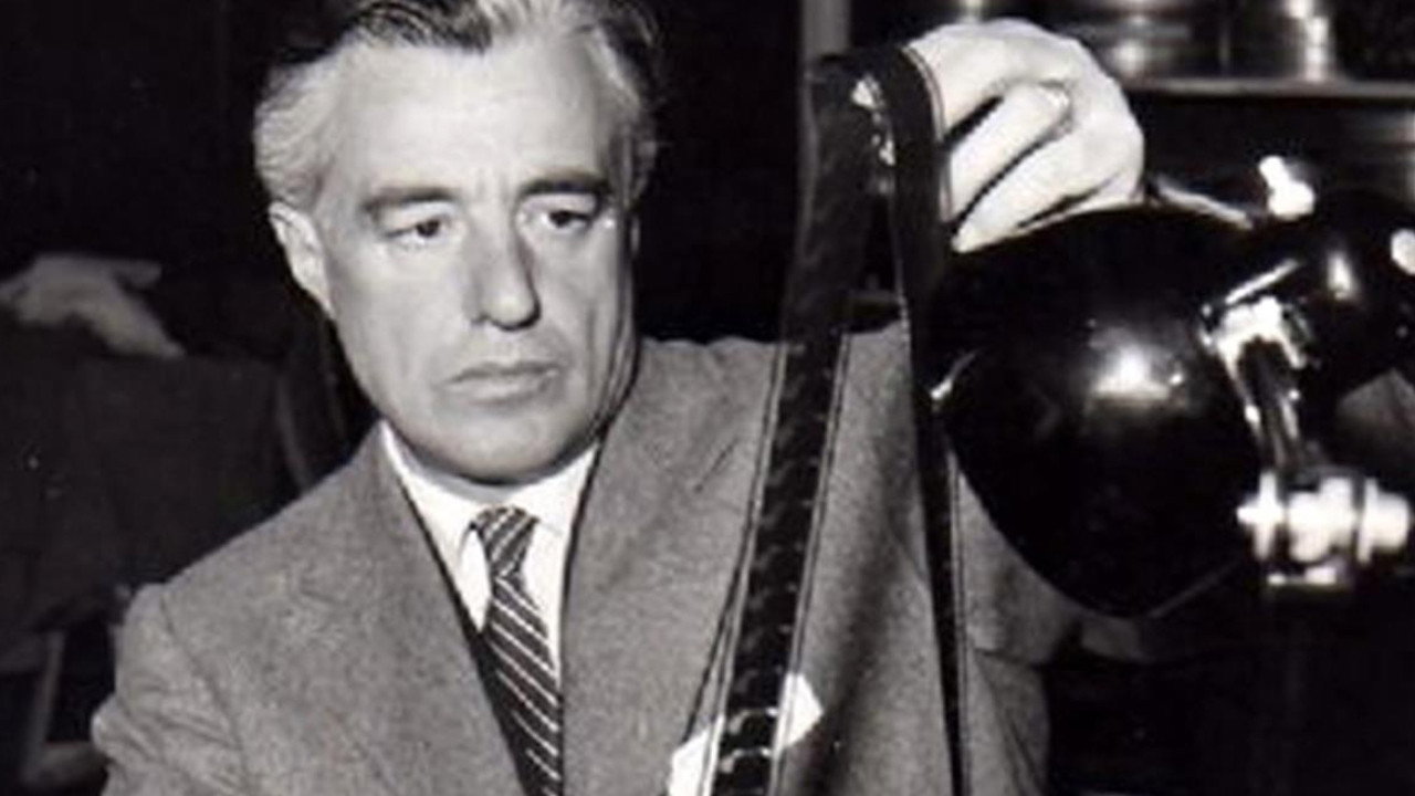 Vittorio De Sica: Staging Life