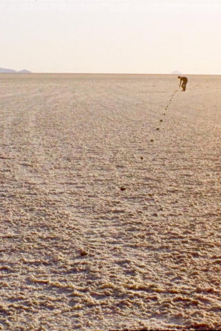 Of Seeing in Salt. Or: Ten Strategies to Face the Own Finitude in an Infinity