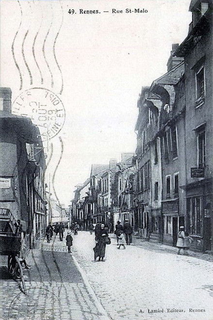 Once upon a time in Saint Malo street