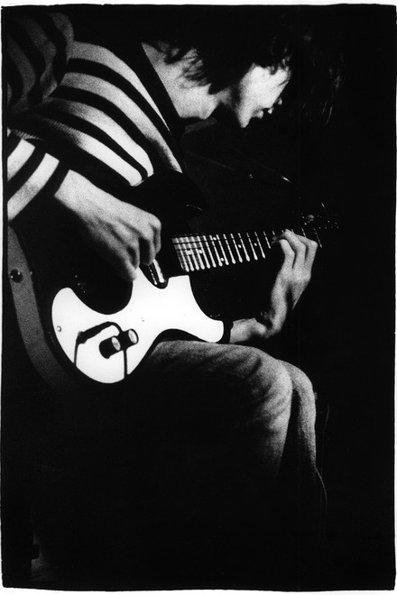 Natural Snow Buildings - Live At The Pop In Paris France 18.12.2002